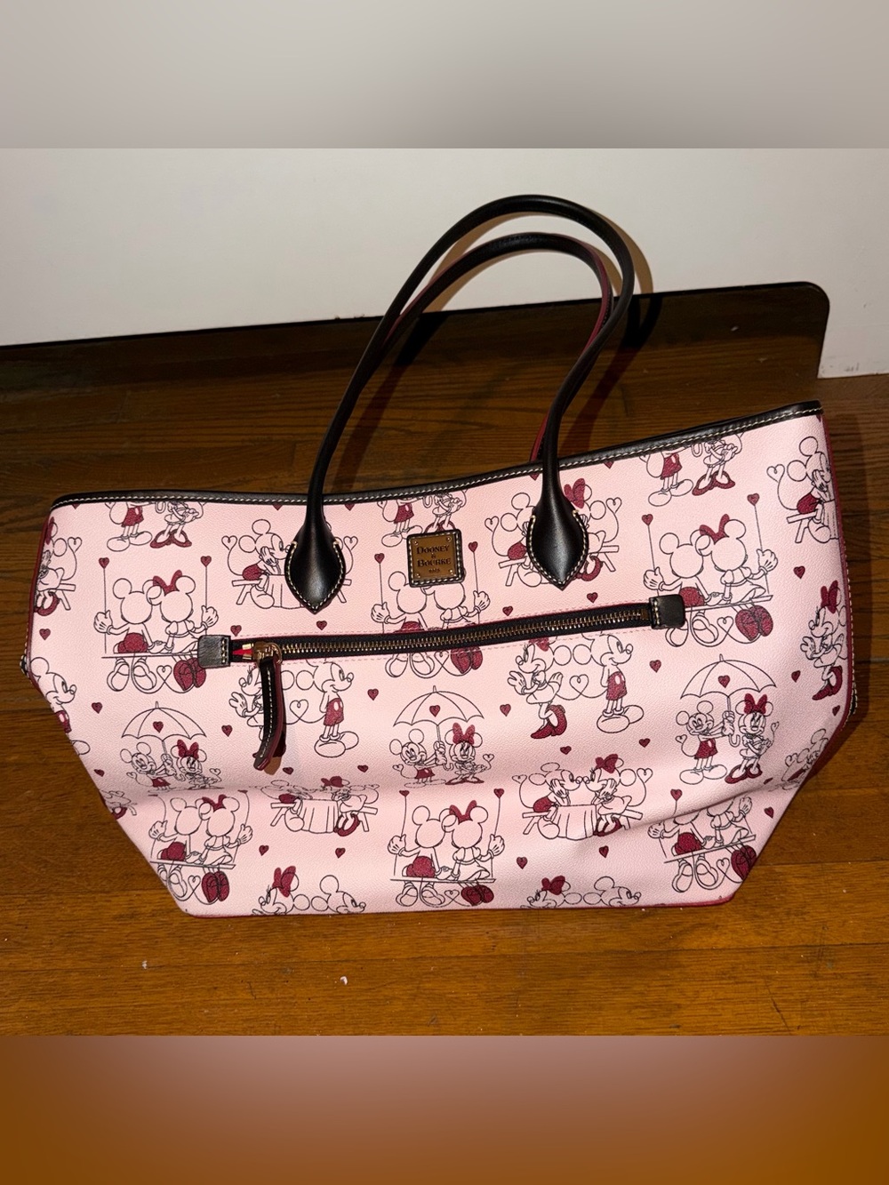 Dooney & Bourke Tote
